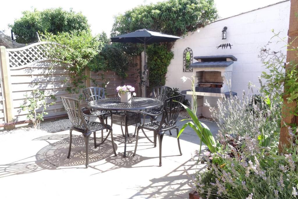 Lowlands Cottage Beccles Exterior photo