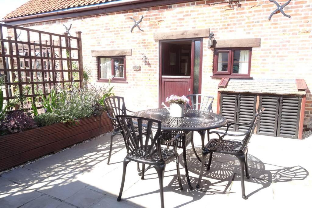 Lowlands Cottage Beccles Exterior photo