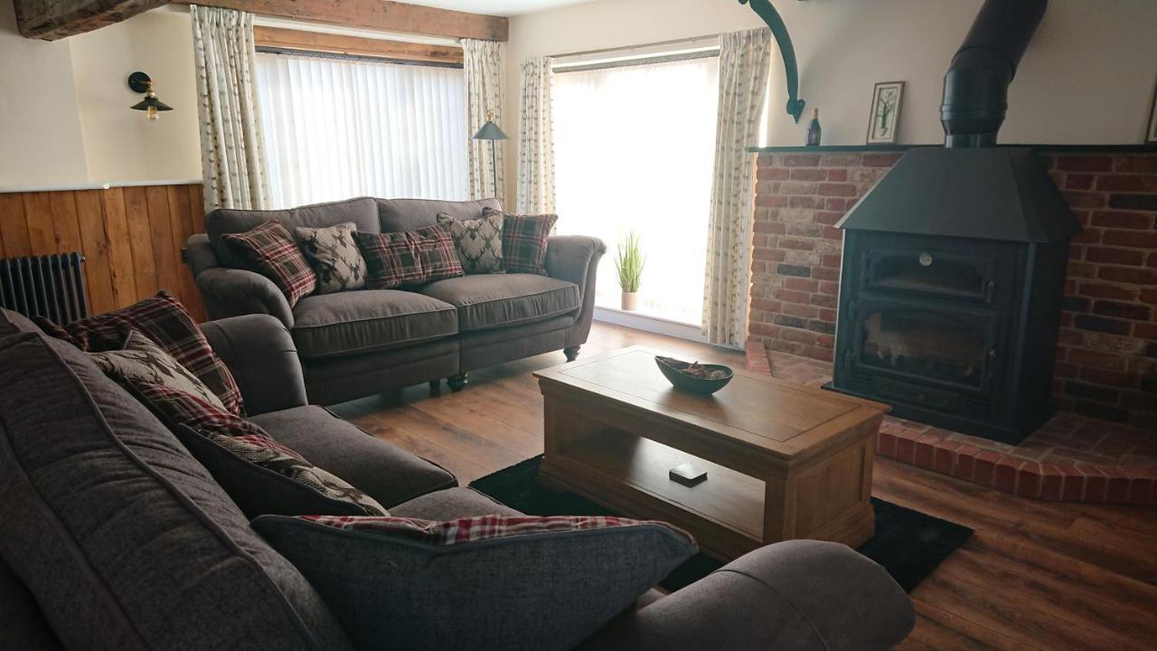Lowlands Cottage Beccles Exterior photo